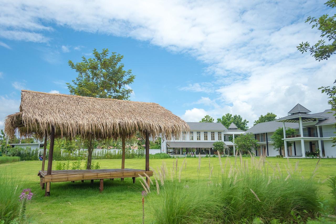 น่าน ศรีปันนา Hotel ภายนอก รูปภาพ